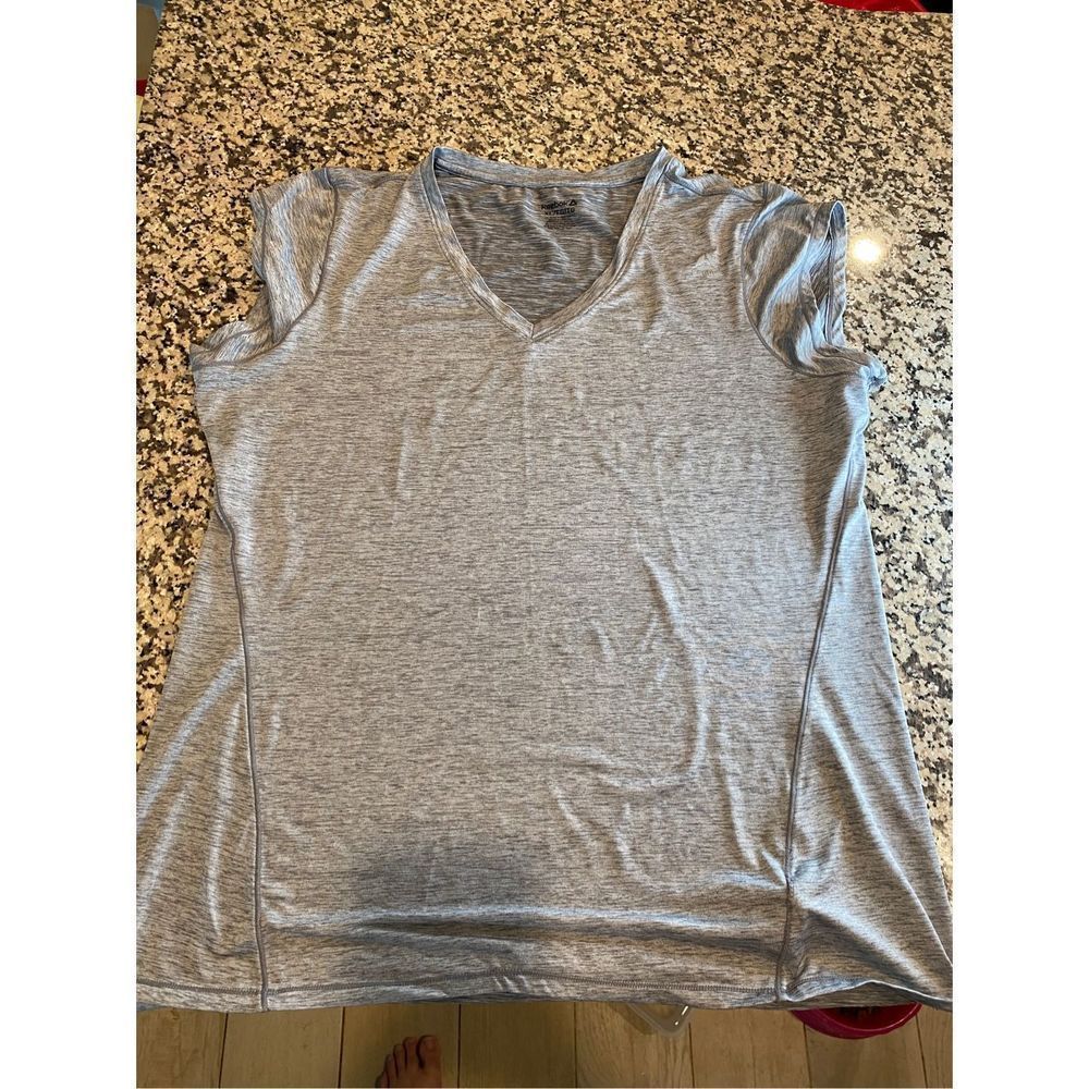 Reebok womens XL‎ shirt heather gray athletic short sleeve workout top